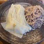 Ramen FeeL - つけ麺ダブルには3種類の麺。