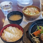 炭焼き溶岩ハンバーグ　牛匠 - 