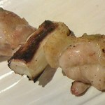 鳥すけ - そり☆ゆずこしょうが乗っています。お肉がｼﾞｭｰｼｰ(2014.6）