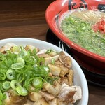 長浜ラーメン とん平  - 