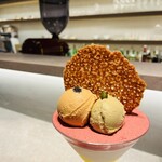 パフェ、珈琲、酒、佐藤 - 