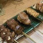 やきとり かずお - ぼんじり、ハツ、セセリ、白レバー、など全部1本