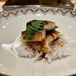 奥 - 青ウナギ丼