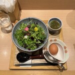 塩そば まえだ - ハーブまぜそば　向原農園生卵