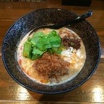 茉莉蔵 - 担々麺 850円