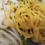 らーめん髙○ - 定番さっぽろ中太ちぢれ麺