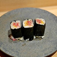築地青空三代目 丸の内 - 「トロたく巻き」
