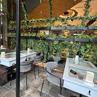 口コミ一覧 : FLOWER CAFE MONTPARNASSE （フラワー カフェ