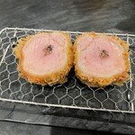 とんかつ ふじ井 - 日南もち豚のヘレカツ