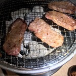炭火燒肉 伏見屋 飛騨牛別邸