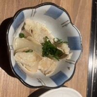 闘牛門 別邸 和ノ牛 - お通しのモツ、脂乗っててウマウマ
