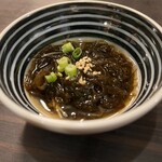 宮古2号店 宮古島の伝統料理 - 御通しのもずく酢