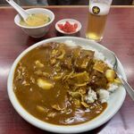 中華料理 桃園 - カツカレーライス　1030円
生ビール（小）　400円