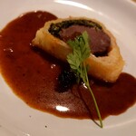 ウエストパパ - 鹿ロースのパイ包み焼き