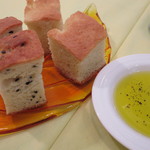 リストランテ ヴォナ フォルトゥーナ - ＜2014年6月＞フォカッチャ2種