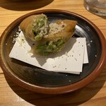 酒場とフライ ニコジ - 空豆とチーズのアンチョビ春巻き