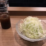 TONKATSU KEITA - トリュフドレッシングとキャベツ