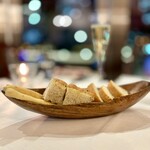 レオーネ・マルチアーノ - パン3種