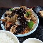 台湾料理 福祥居 - きくらげと豚肉炒め