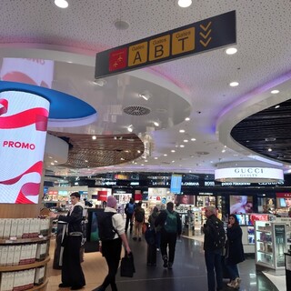 brussels AIRLINES BUSINESS ROUNGE_2