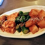 なかの牧場 一宮店 - キムチの盛り合わせ