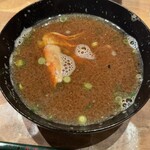 初音鮨 - あら汁