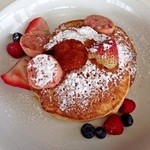 ベリーベリーパンケーキ w/ ベリーバター 1350