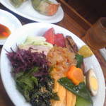 なにや - 冷やし中華と三色大餃子