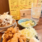 もつ焼 煮込み ヤリキ 一揆 - 