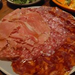 肉ビストロ灯 - 