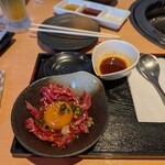 近江牛焼肉激 尼崎本店 - 黒毛和牛ユッケ