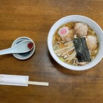 金ちゃんラーメン 南原店 - 初日はしょうゆチャーシュー、辛みそ付き。