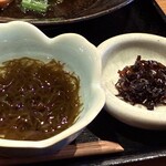 魚河岸 宮武 - もずく酢とごま久寿し昆布