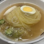 ぴょんぴょん舎 - 冷麺　別辛