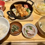 おぼんdeごはん - サーモンの生姜醤油ソース