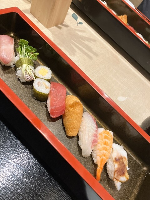 Sushi Gen Dining photo 3