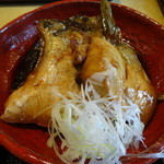 海鮮めし屋 磯人 - 刺身あら煮定食の平政とシマアジ