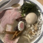 煮干しのビリー - 濃厚煮干し･(味玉)･倍玉ねぎ