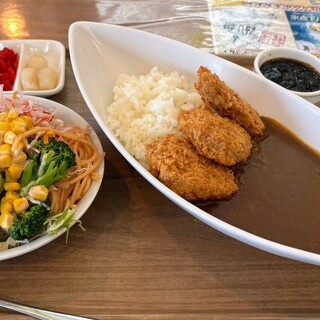 ロータリーゴルフ倶楽部 レストラン_1