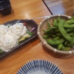 しのぶ - ポテトサラダ、枝豆