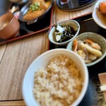 八代目傳左衛門めし屋 - 