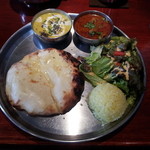 タンドールバル カマルプール - 【NEW】カマルランチ・カレー2種2014.5　ナンをチーズクルチャに変更