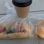 ラ ガール - 料理写真:【屋我地の塩パン】１４０円の２０％オフ、【タコスパン】２７０円、【アメリカンコーヒー】３００円