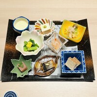 和食日和 おさけと 日本橋三越前 - 