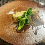 286105555 - （本日のお肉料理）
                        子羊の煮込みとロースト ～バルサミコソース フリッター添え