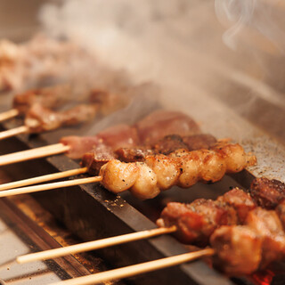 紀州備長炭を使用した本格炭火焼き鳥をご提供