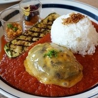 THE THEATRE TABLE - 期間限定！ごはんがススむトリプルチーズハンバーグ