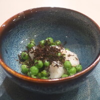 anchoa - ブダイの炭火焼きとスナップエンドウ 小田原産黒トリュフ添え
