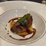 西鉄グランドホテル - エイグルドゥーソースマール酒風味　ベリー添え