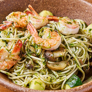 日々変化する旬食材のコース。和食料理人ならではの逸品をご提供